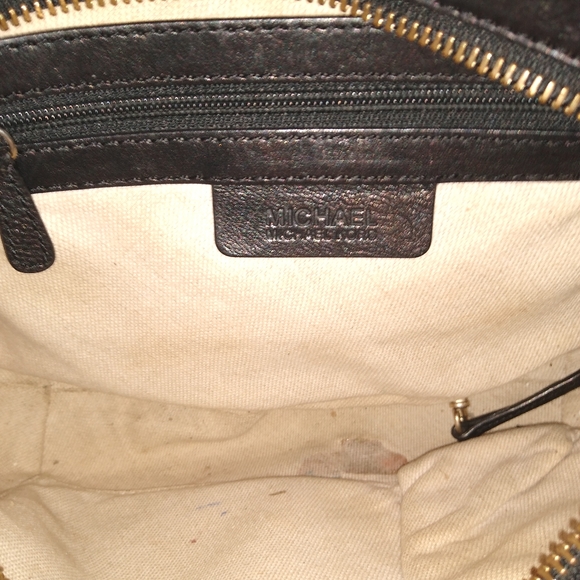 Michael Kors Black Buckle Hobo Convertible Shoulder Bag w Gold Hardware - Picture 10 of 11